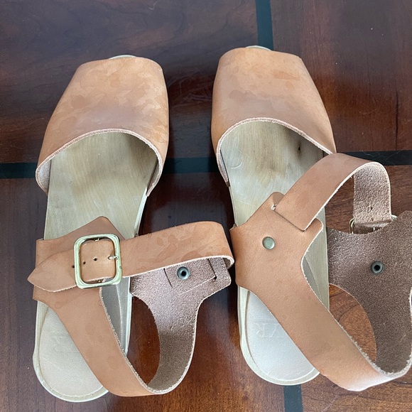 Bryr Emma Spanish Toe Mid heel size us 6 eu 36-Natural Leather - Picture 2 of 11